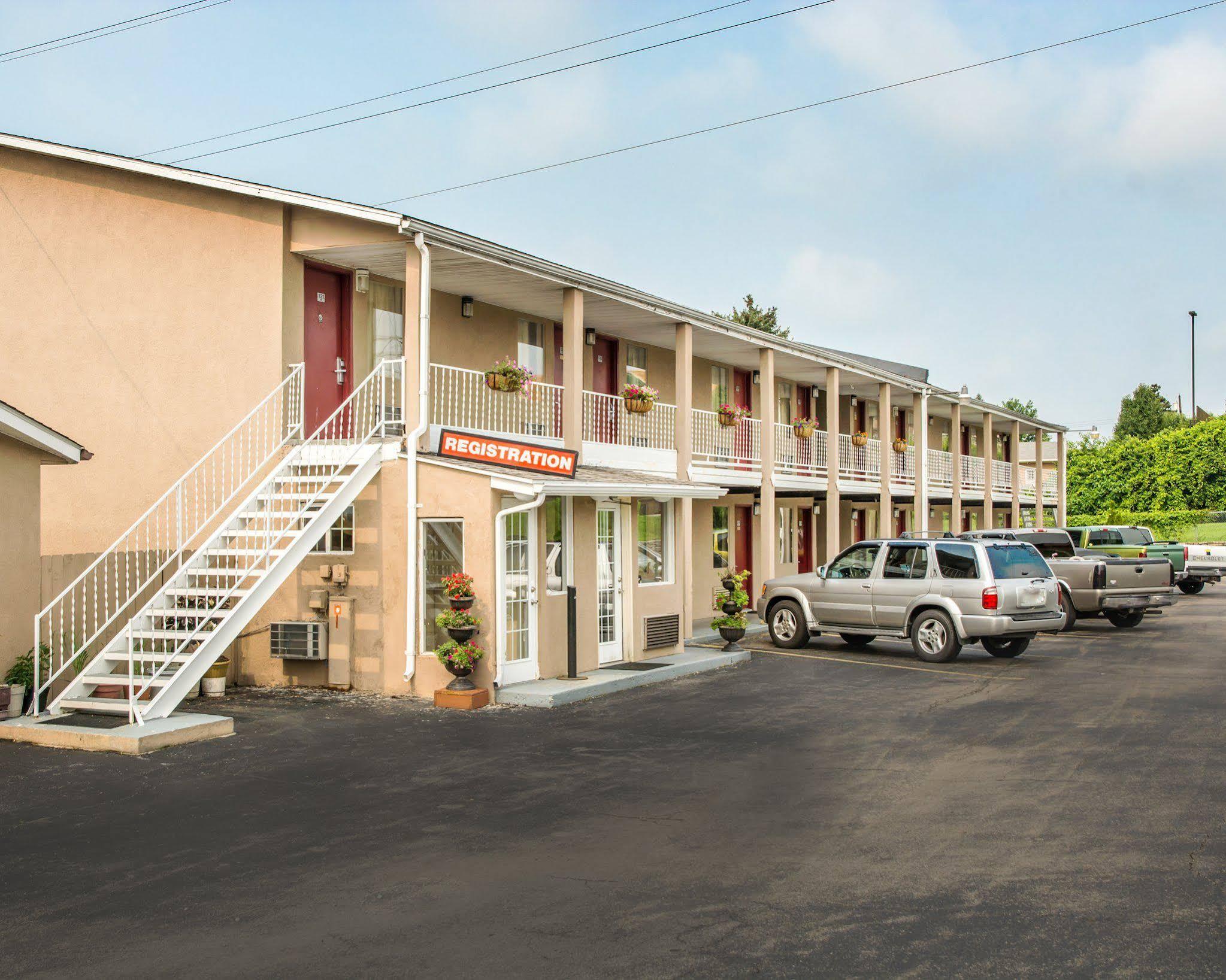 Econo Lodge Franklin Exterior foto
